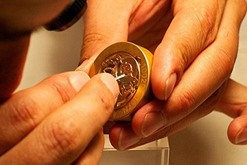 深圳欧米茄手表售后维修服务中心地址